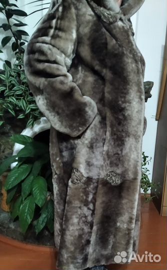 Шуба мутоновая с капюшоном 54