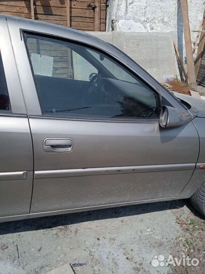 Дверь передняя правая Opel Vectra b Опель вектра б