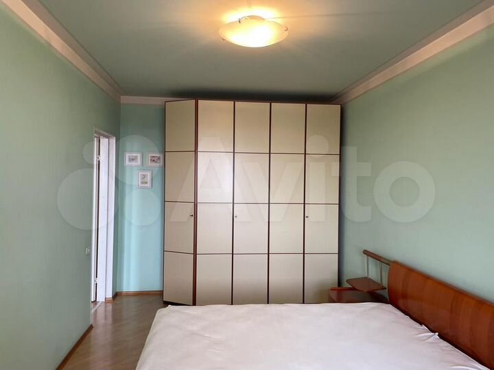 2-к. квартира, 52 м², 10/10 эт.