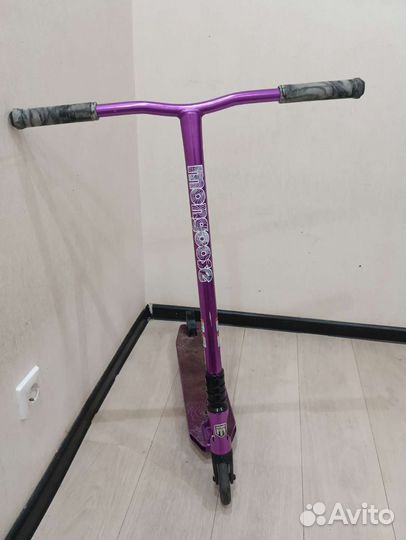 Трюковой самокат мангуст