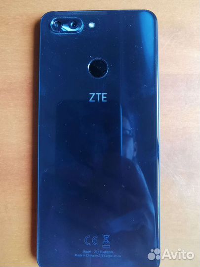 Смартфон ZTE V9 3/32