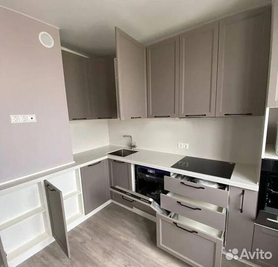 Модульная кухня в наличии