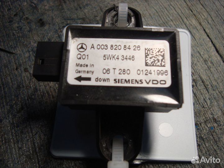 Датчик удара двери W164 A0038208426