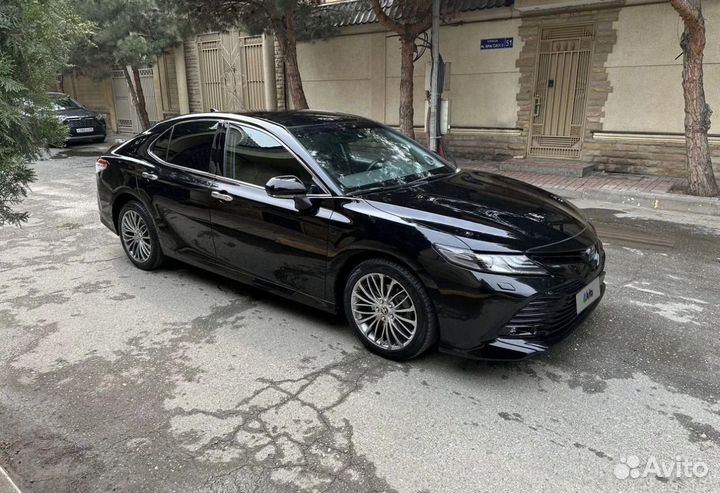 Toyota Camry 2.5 AT, 2019, 181 000 км
