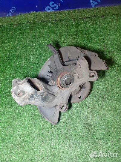 Кулак поворотный в сборе со ступичным подшипником