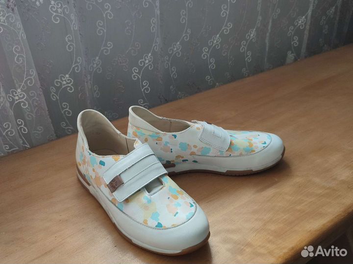 Ортопедические кроссовки детские размер 34