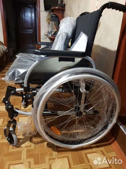 Инвалидная коляска новая