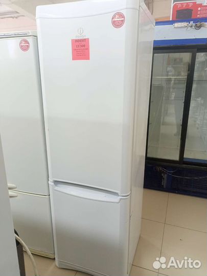 Холодильник indesit