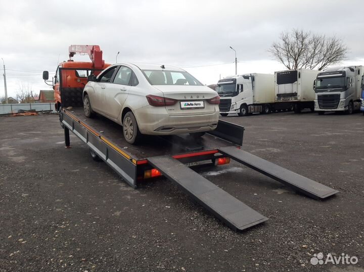 Бортовой грузовик Hyundai HD78 с КМУ UNIC, 2011