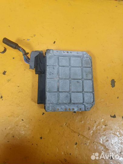 Блок управления двигателем двс 1.8 2ZR-FE 2zrfe to