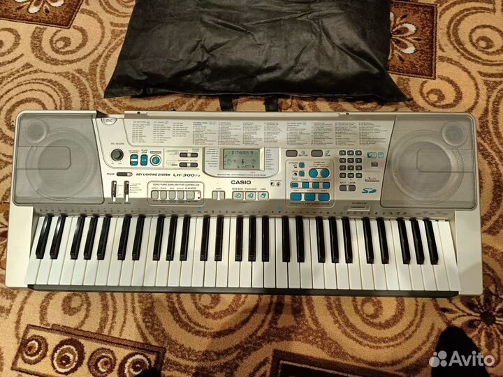 Синтезатор casio lk 300