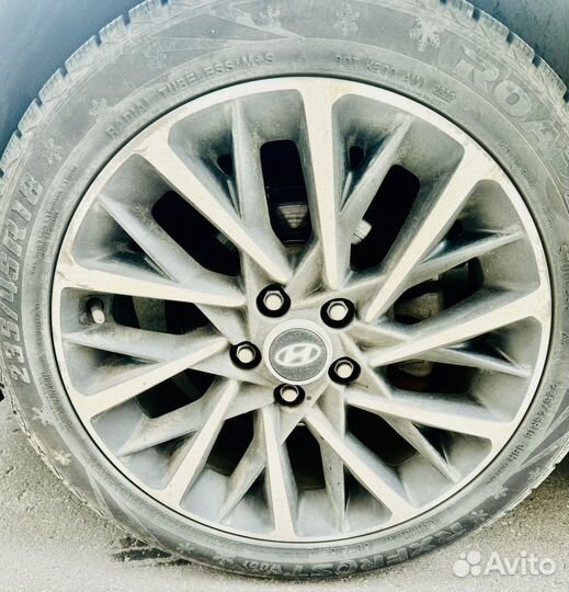 Cosmo Mucho Macho 235/45 R18