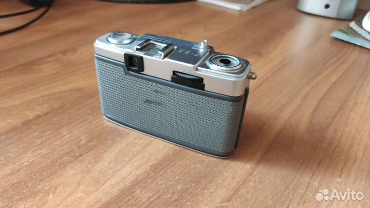 Плёночный фотоаппарат Olympus Pen ee-2