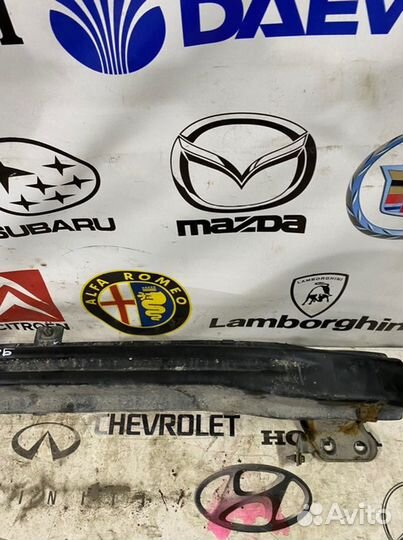 Усилитель бампера передний Skoda Superb универсал