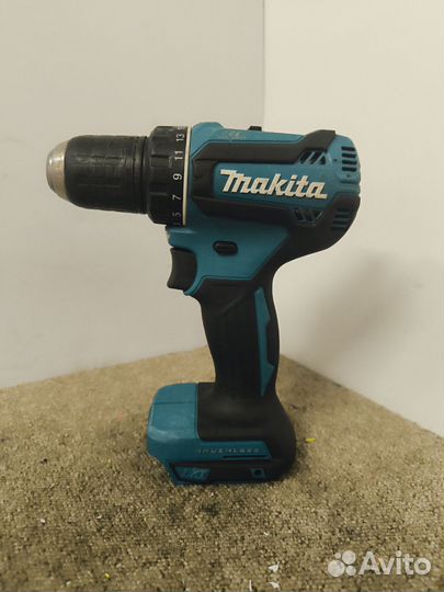 Бесщеточный шуруповерт Makita ddf485