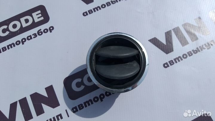 Дефлектор панели приборов Nissan Almera 3