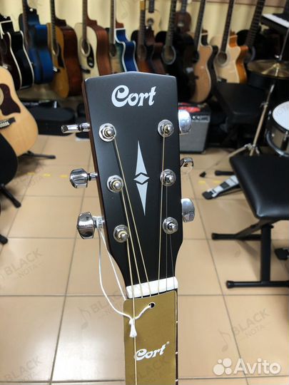 Акустическая гитара Cort AD810-SSB. Индонезия