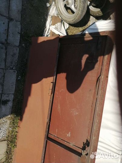 Дверь металлическая двухстворчатая