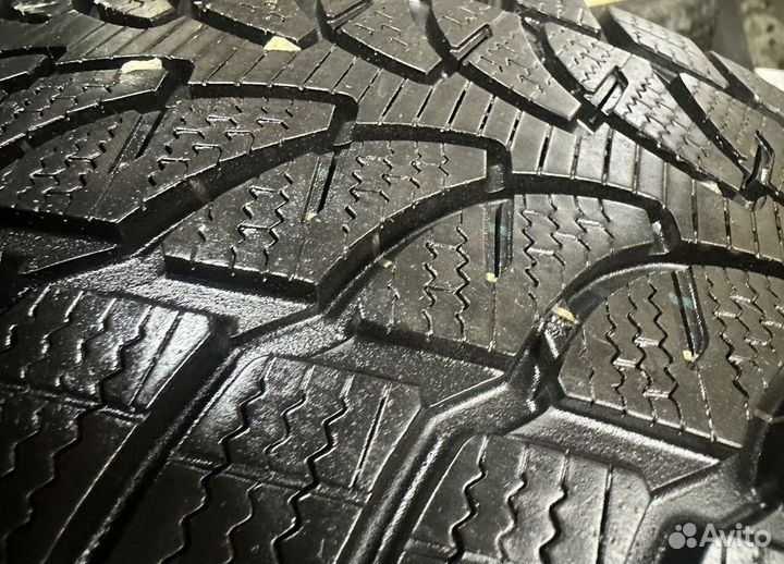 Bridgestone Blizzak LM-80 225/55 R18 98V