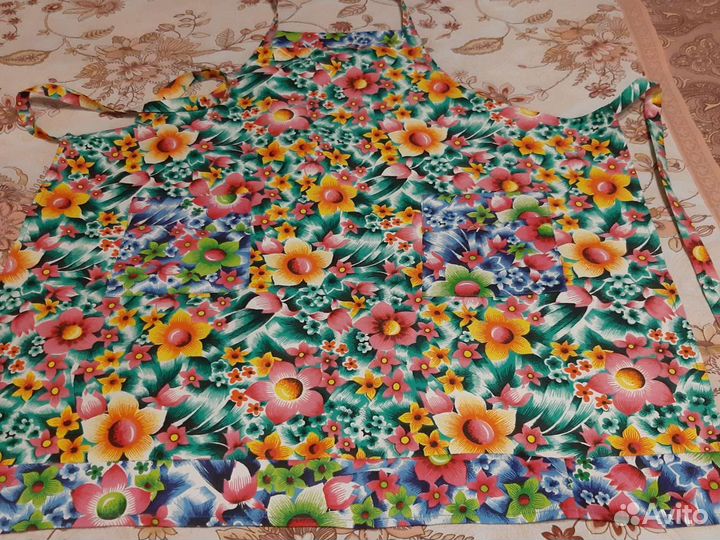 Кухонные фартуки, рукавички и.т.д