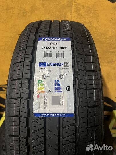 Triangle TR257 235/55 R18