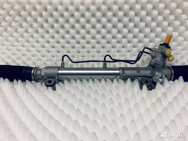 Рулевая рейка Toyota Hilux 2005-2015