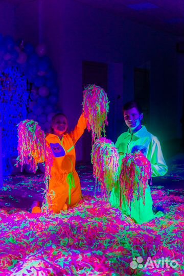 Неоновое бумажное шоу, шоу на праздник, аниматор