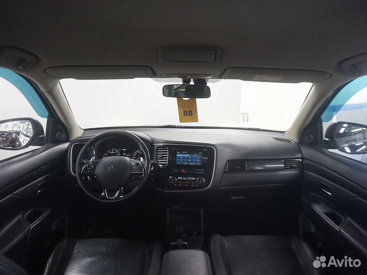 Mitsubishi Outlander 2.4 CVT, 2015, 162 500 км