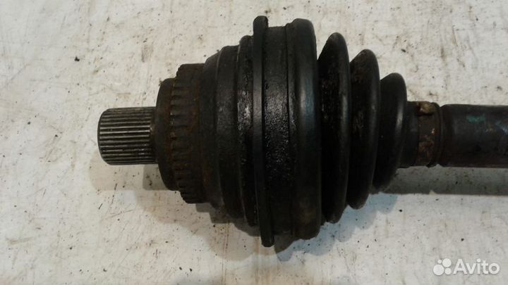 Привод в сборе, левый передний audi A8 D2