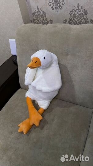 Продаю мягкую игрушку гуся