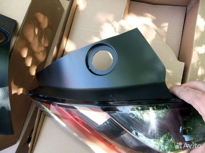 Фонарь задний правый Опель Астра н h Хэтчбек 04-10