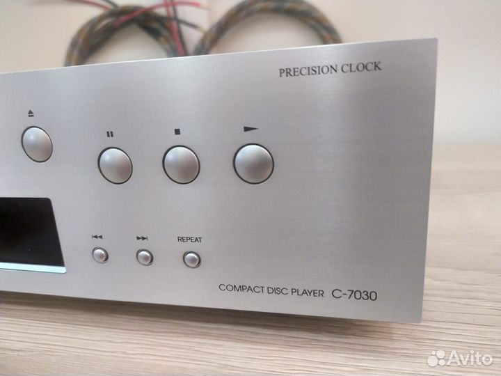 CD-проигрыватель Onkyo C-7030