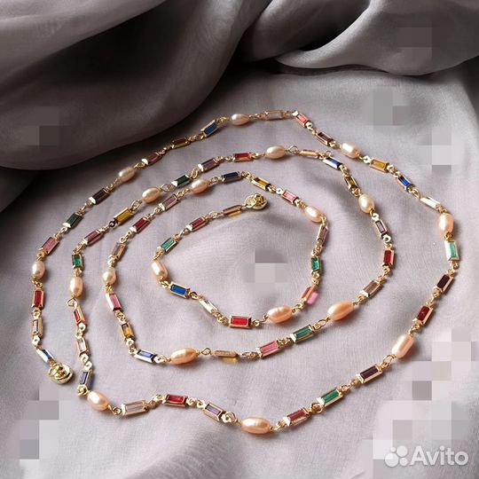 Очаровательное ожерелье безель и серьги с натураль