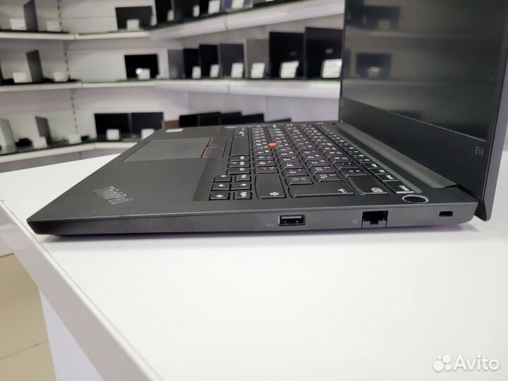 Ультрабук lenovo i3-10110U 8GB DDR4 128GB SSD