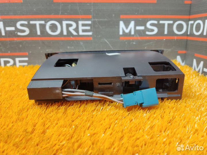 Пепельница Mercedes-Benz S-Class W220 112.944 2002