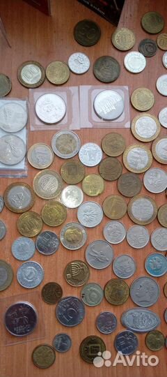 Коллекция банкнот и монет боны купюры деньги