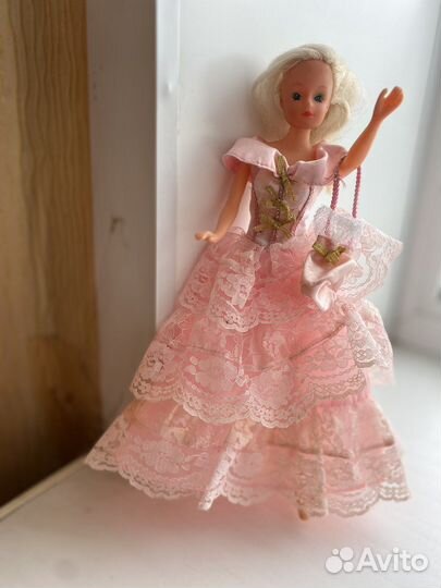 Кукла барби