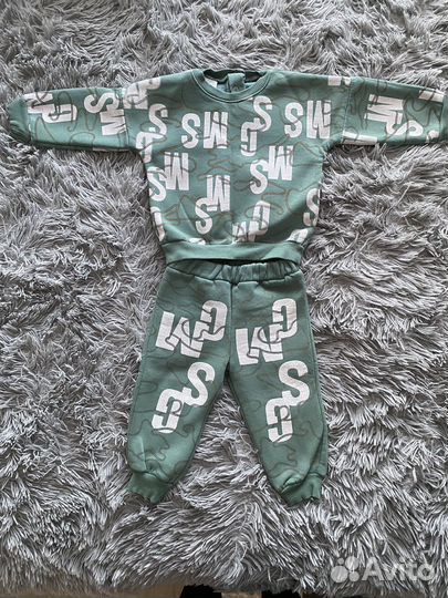 Костюмы детские (3 разных)
