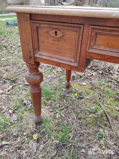 Стол антикварный старинный