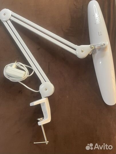 Профессиональная лампа Ilux новая