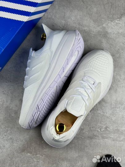 Кроссовки мужские. лето