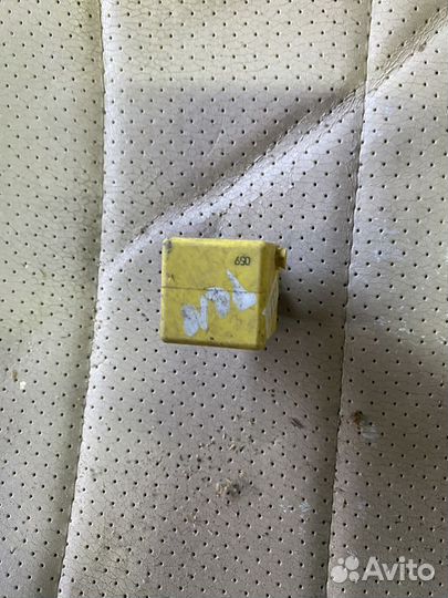 Реле поворотов mercedes benz 9342