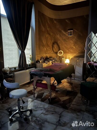 Кушетка для массажа с вырезом складная