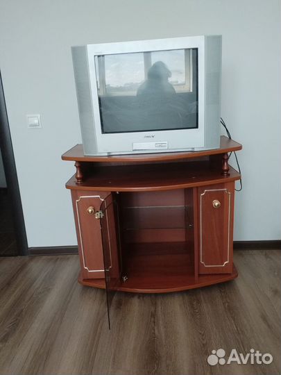 Тумба под телевизор бу