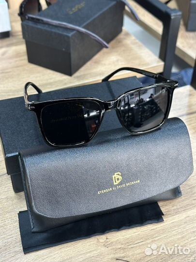 Солнцезащитные очки