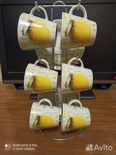 Кофейный сервиз на подставке