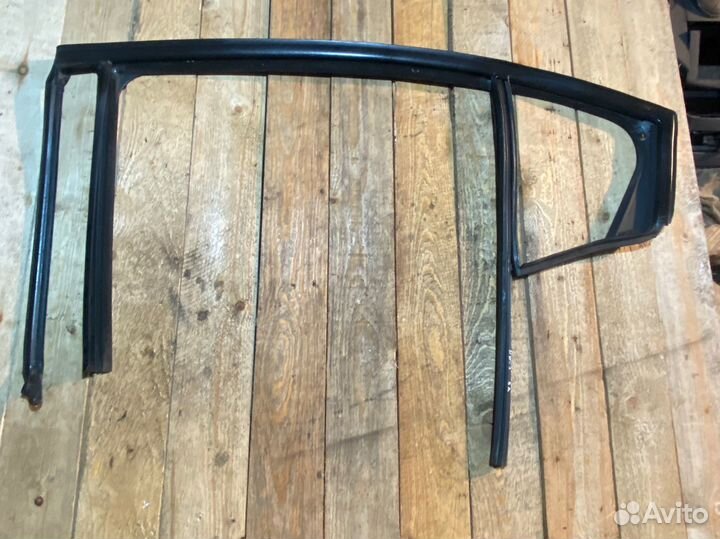 Уплотнитель стекла chevrolet cruze