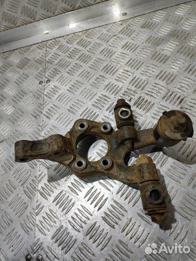 Кулак задний левый Chevrolet Lacetti J200 F14D3