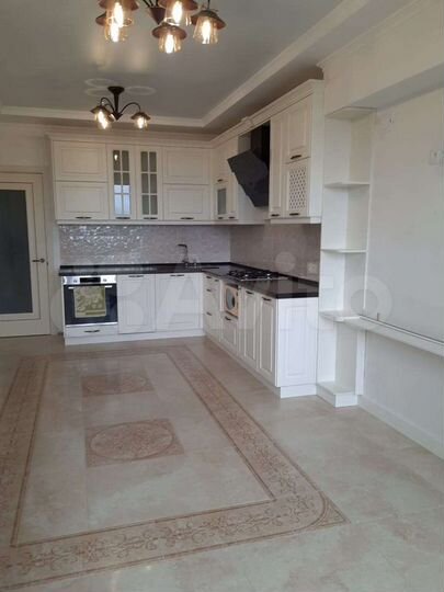 2-к. квартира, 102 м², 4/6 эт.