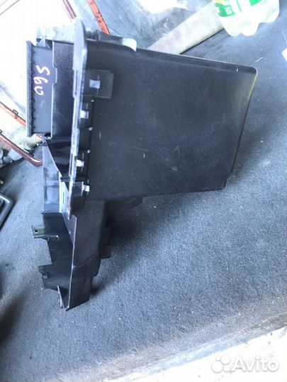 Кронштейн Volvo S60